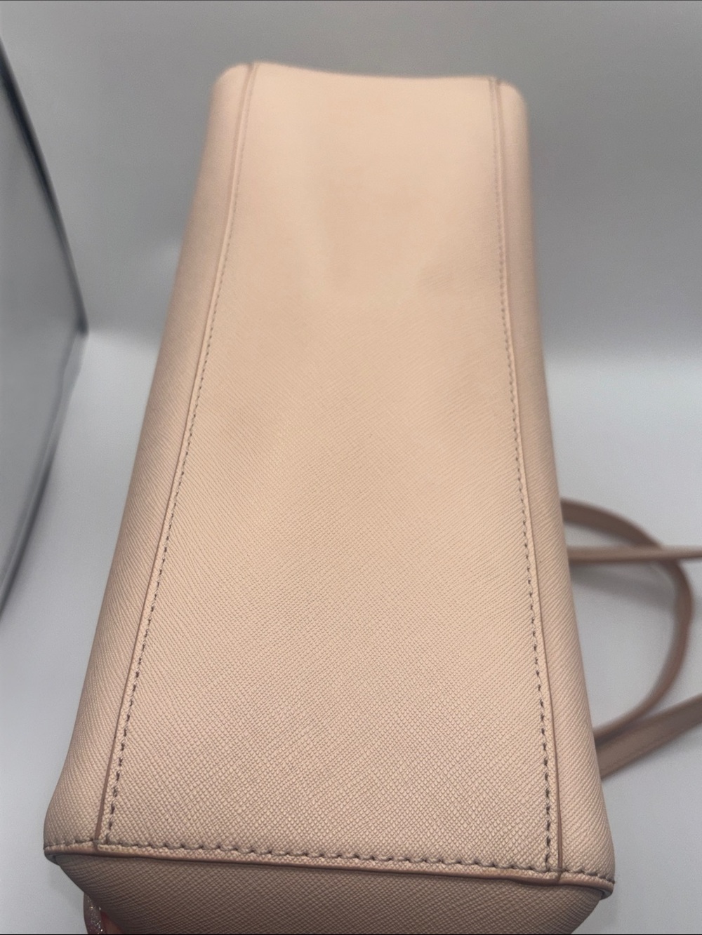 Tory Burch Blush Saffiano Leather Tote with Gold Hardware - Picture 11 of 12